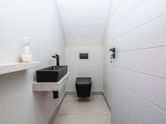 4 Bedroom House in Sandown
