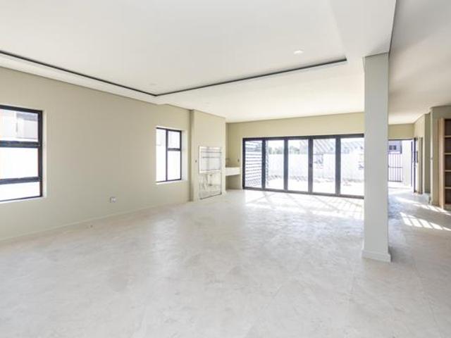4 Bedroom House in Sandown