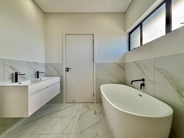 4 Bedroom House in Sandown