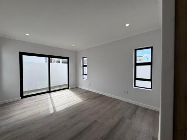 4 Bedroom House in Sandown