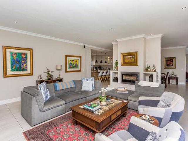 4 Bedroom House in Sandown