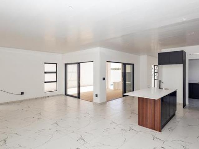 4 Bedroom House in Sandown