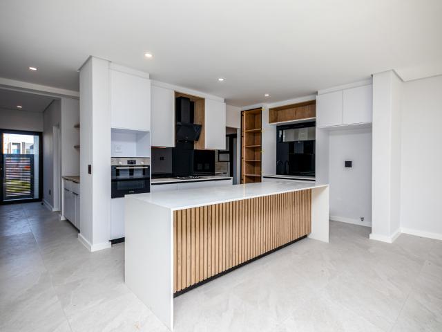 4 Bedroom House in Sandown