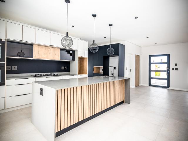 4 Bedroom House in Sandown