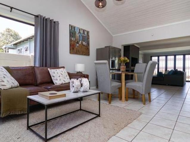 4 Bedroom House in Sandbaai