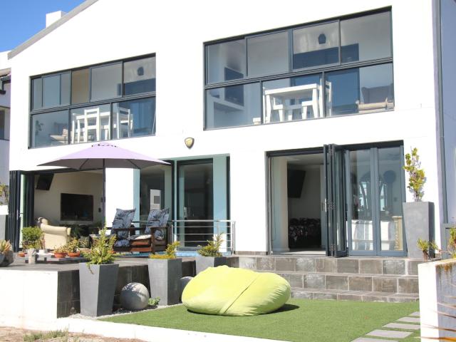 4 Bedroom House in Sandy Point