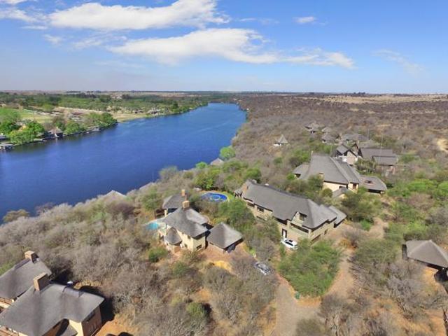 4 Bedroom House in Boschenvaal