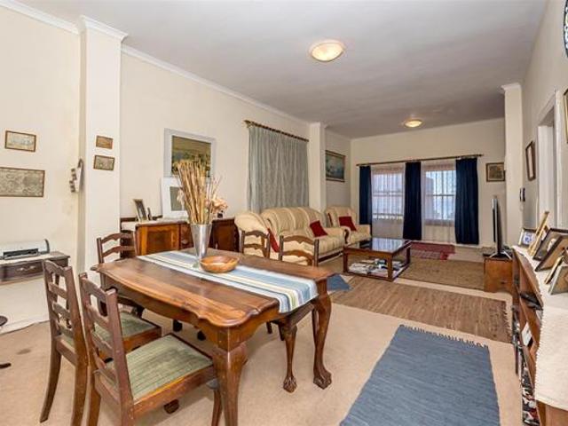 4 Bedroom House in Sea Point
