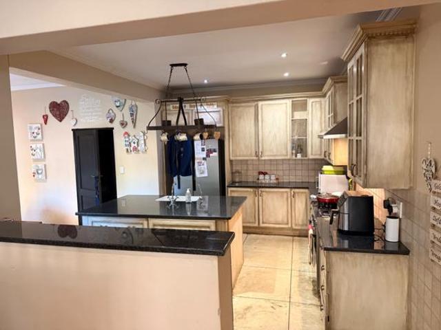 4 Bedroom House in Seasons Lifestyle Estate