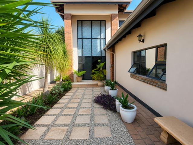 4 Bedroom House in Seasons Lifestyle Estate