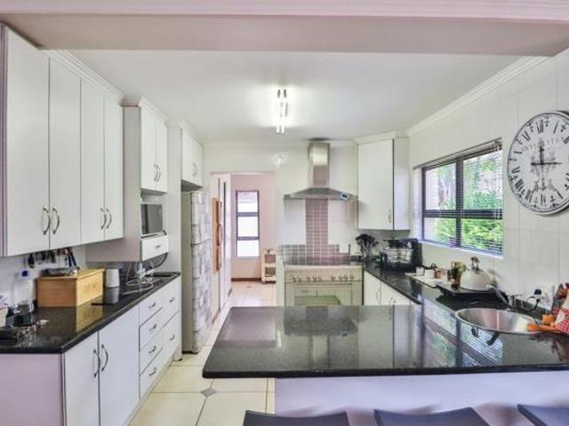 4 Bedroom House in Seasons Lifestyle Estate
