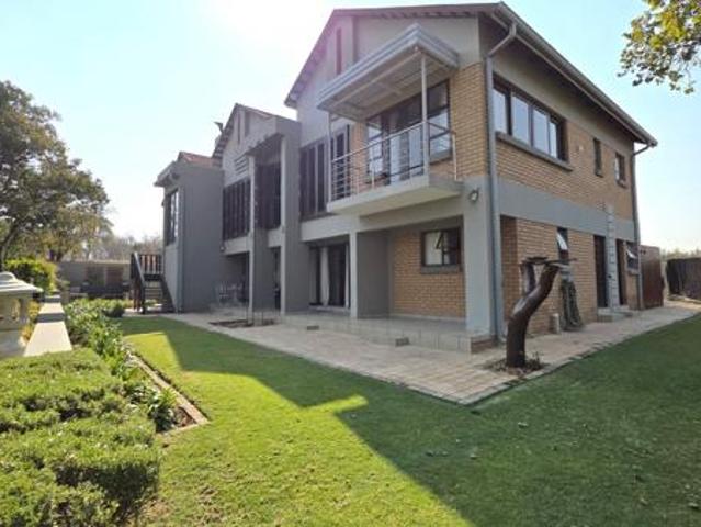 4 Bedroom House in Seasons Lifestyle Estate