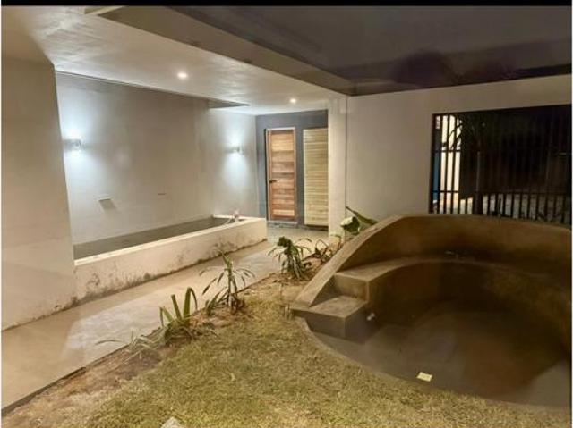 4 Bedroom House in Sheffield Beach