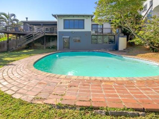 4 Bedroom House in Sheffield Beach