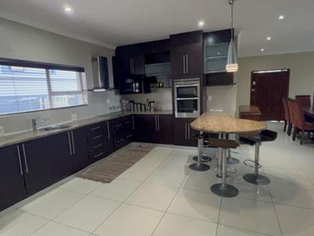 4 Bedroom House in Shelly Beach