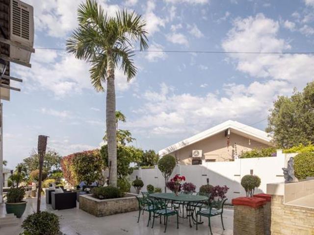 4 Bedroom House in Shelly Beach
