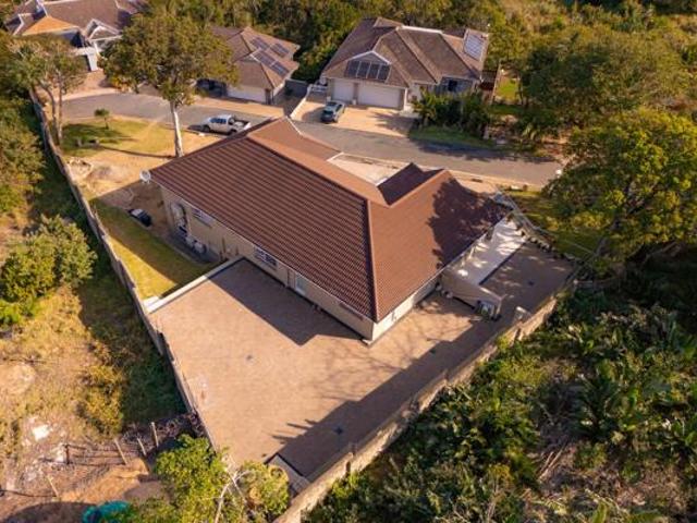 4 Bedroom House in Shelly Beach