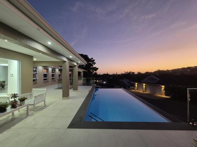 4 Bedroom House in Shelly Beach