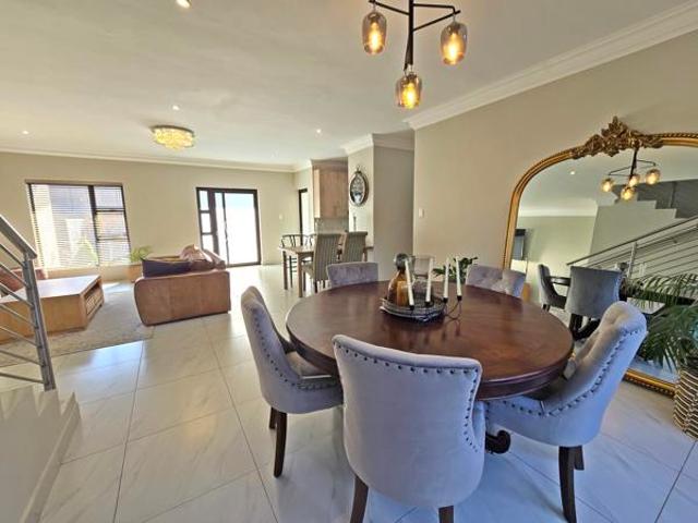4 Bedroom House in Shellyvale