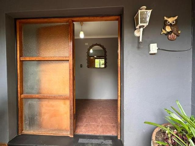 4 Bedroom House in Signal Hill