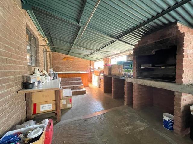 4 Bedroom House in Signal Hill