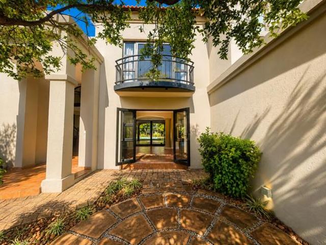 4 Bedroom House in Silver Lakes Golf Estate