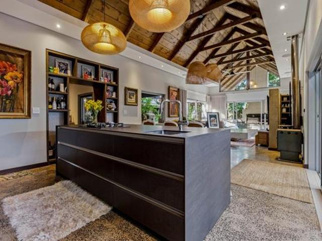 4 Bedroom House in Simbithi Estate
