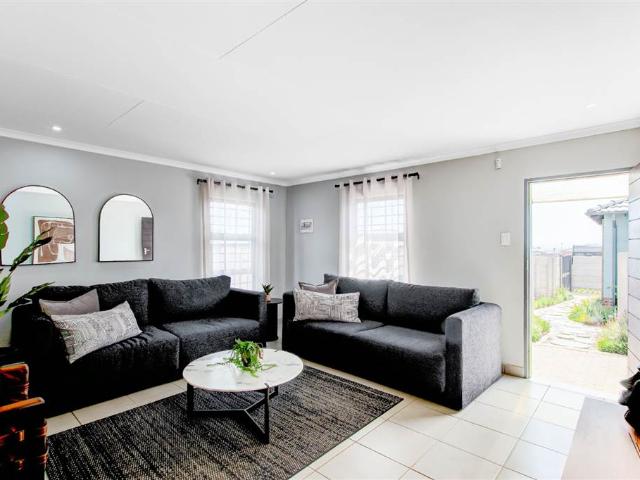 4 Bedroom House in Sky City