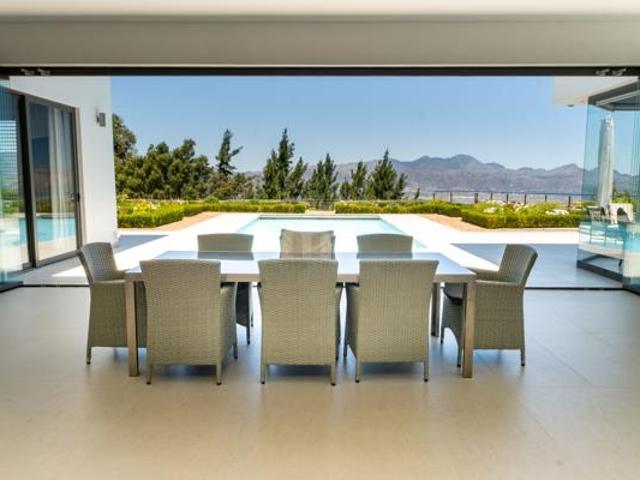 4 Bedroom House in Spanish Farm