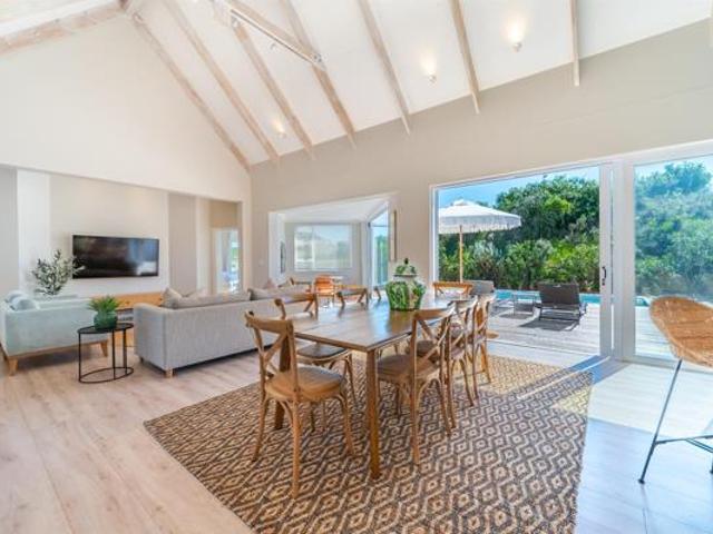 4 Bedroom House in St Francis Links Golf Estate