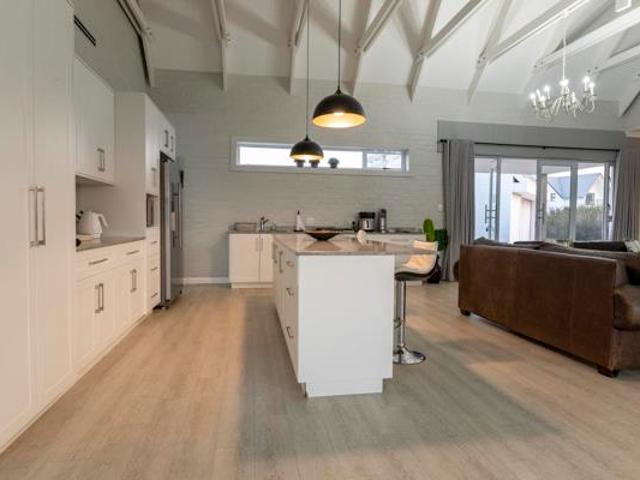 4 Bedroom House in St Francis Links Golf Estate