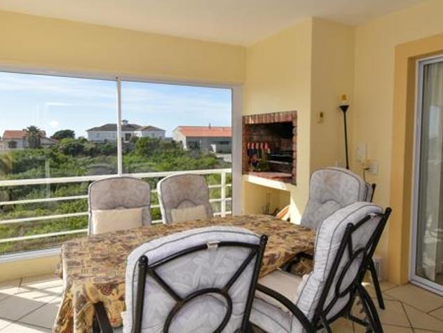4 Bedroom House in St Francis On Sea