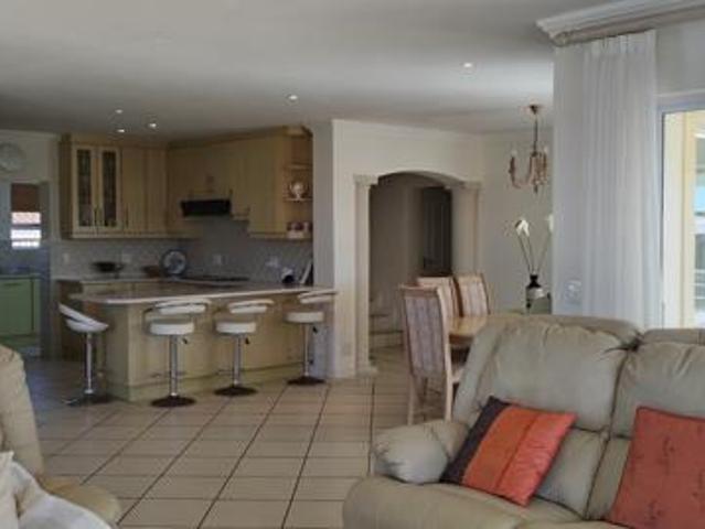 4 Bedroom House in St Francis On Sea