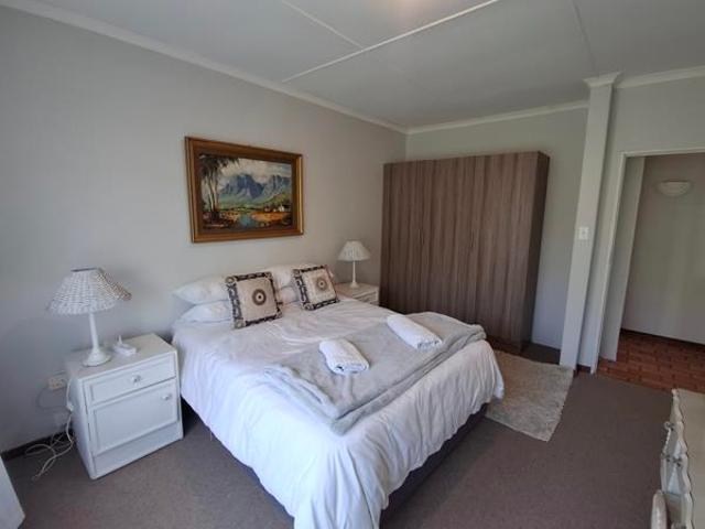 4 Bedroom House in Stanford