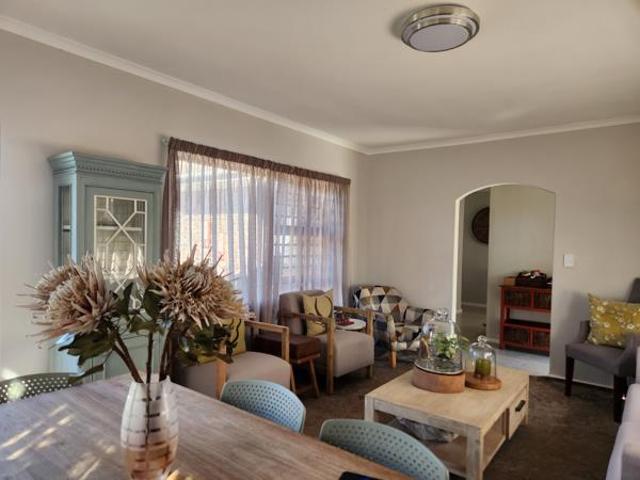 4 Bedroom House in Stellenryk