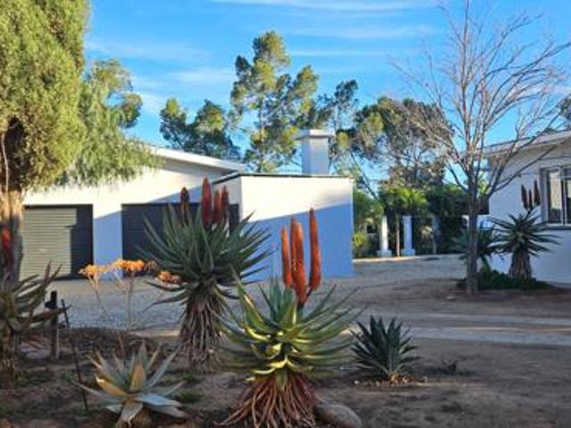 4 Bedroom House in Steytlerville