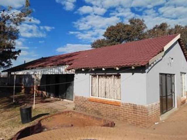 4 Bedroom House in Stilfontein