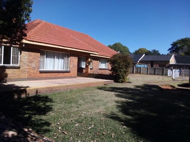 4 Bedroom House in Stilfontein