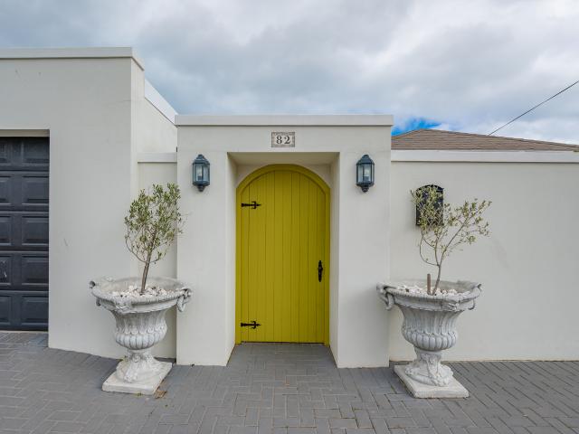 4 Bedroom House in Strand North