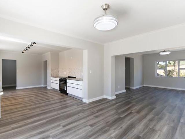 4 Bedroom House in Strand Central
