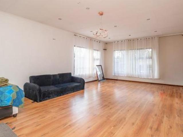 4 Bedroom House in Strubens Valley