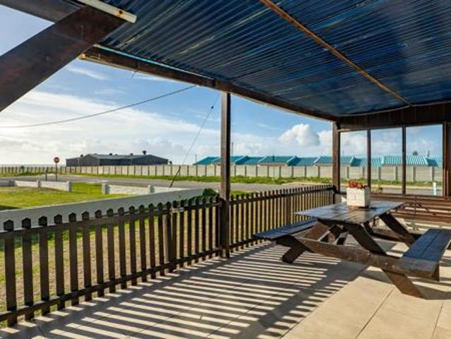 4 Bedroom House in Struisbaai