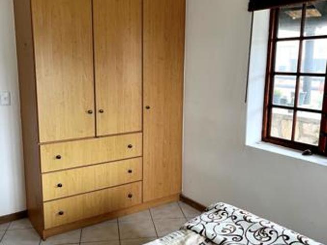 4 Bedroom House in Struisbaai