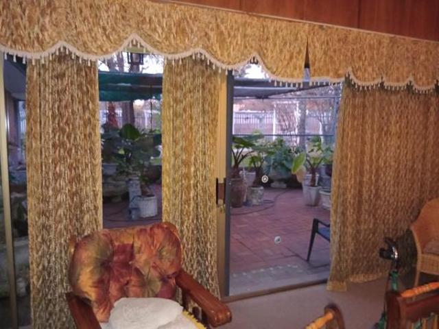 4 Bedroom House in Suidrand