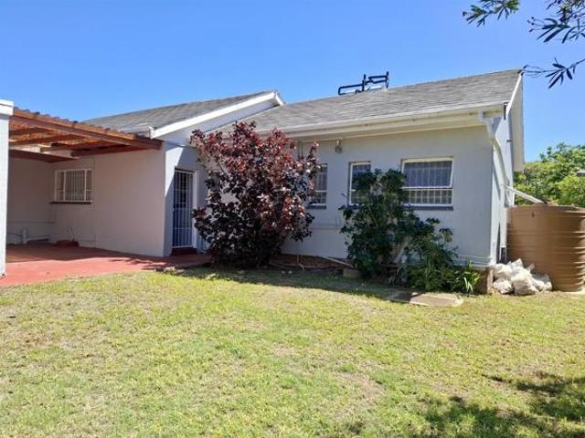 4 Bedroom House in Summerstrand