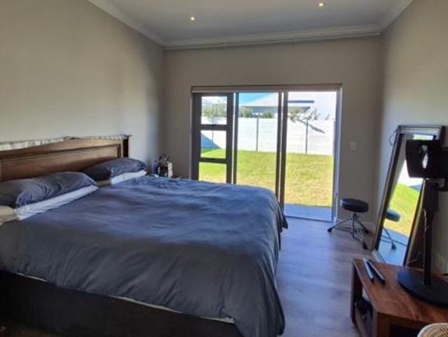 4 Bedroom House in Sunningdale