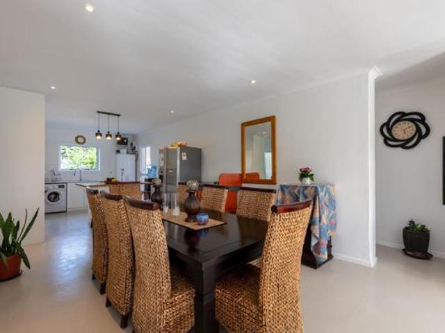 4 Bedroom House in Sunningdale