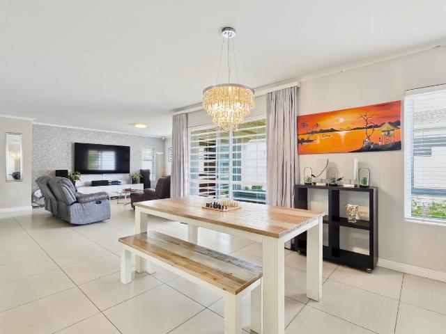 4 Bedroom House in Sunningdale
