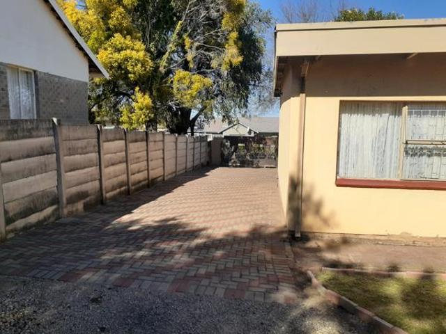 4 Bedroom House in Sunnyridge