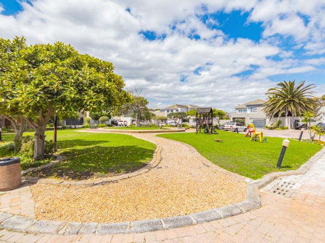 4 Bedroom House in Sunset Links